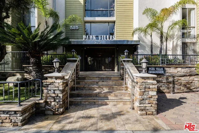 $360,000 | 525 South Ardmore Avenue, Unit 221, Los Angeles, CA 90020