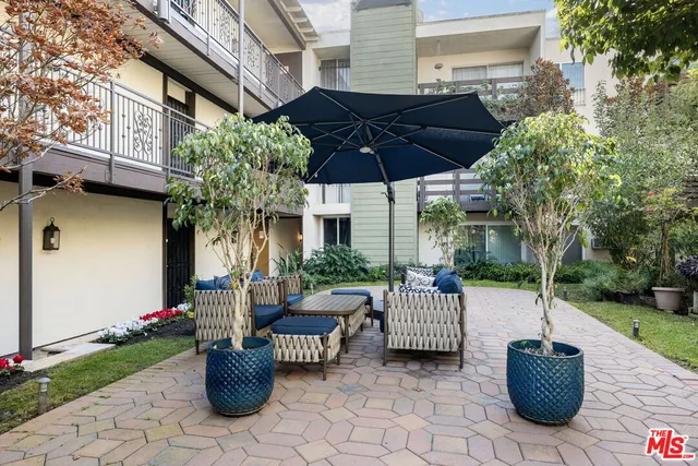 $360,000 | 525 South Ardmore Avenue, Unit 221, Los Angeles, CA 90020