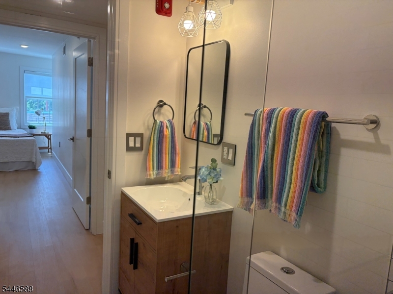 627 Valley Road, Unit F Montclair, NJ 07043 - Photo 8 of 25