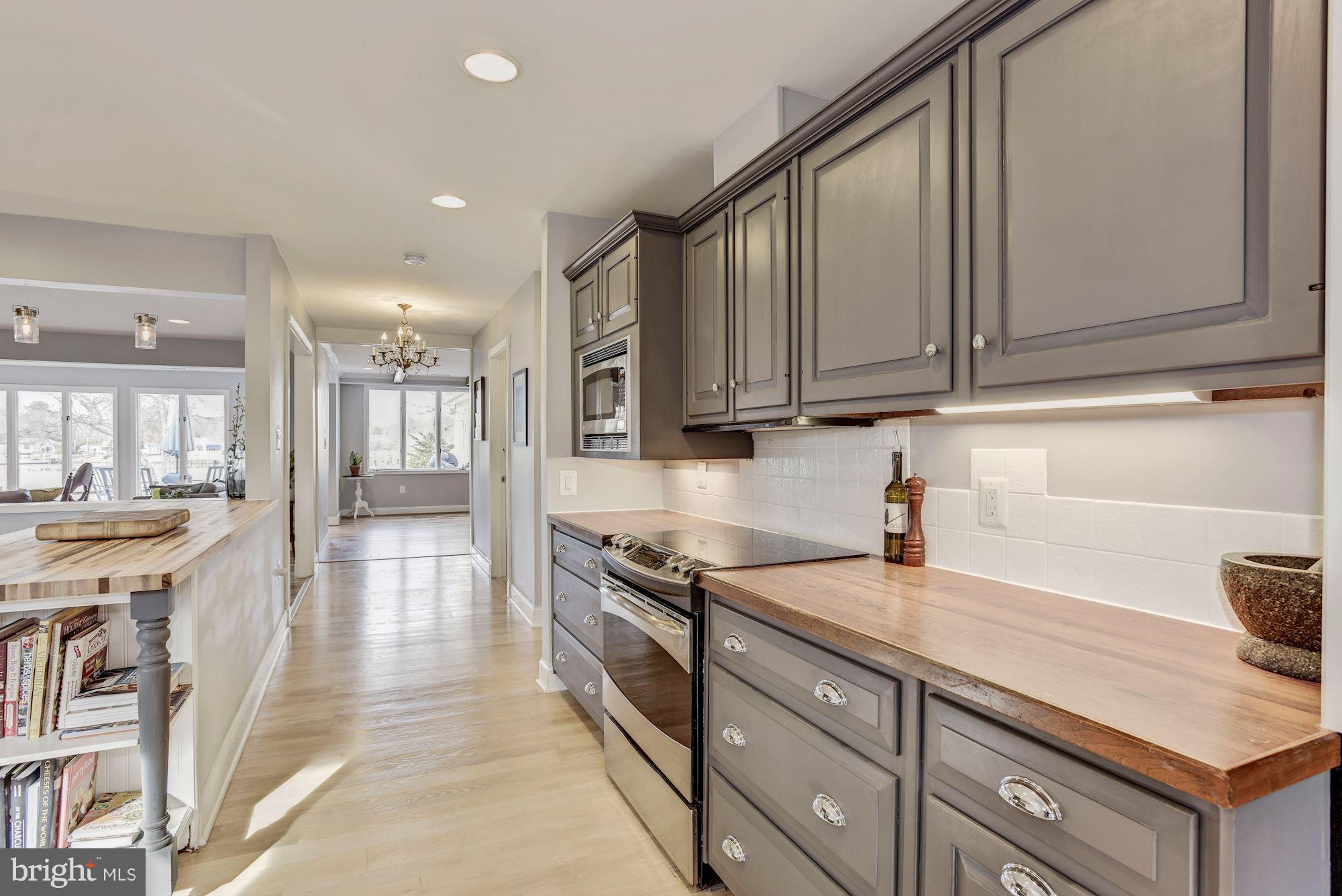 2022 Poplar Ridge Road Pasadena, MD 21122 - Photo 5 of 29 Kitchen