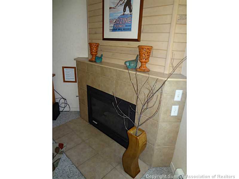 95611 Ryan Gulch Road, Unit 615 Silverthorne, CO 80498 - Photo 15 of 21 Living Room.