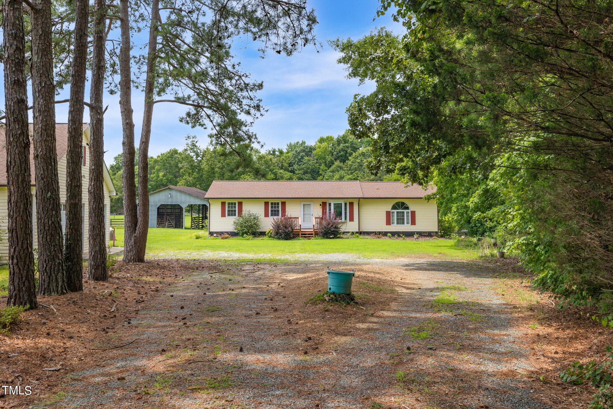 2-web-or-mls-3347 Rogers Rd-2