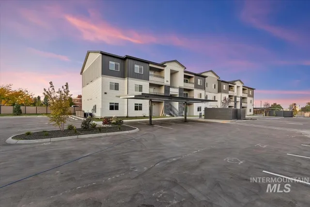 $16,750,000 | 9848 West Sand Hill Drive, Nampa, ID 83687