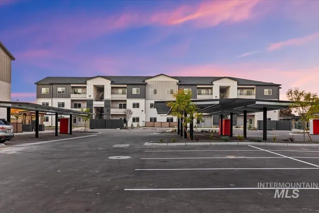 $16,750,000 | 9848 West Sand Hill Drive, Nampa, ID 83687