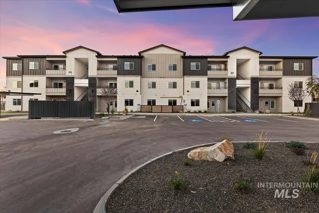 $16,750,000 | 9848 West Sand Hill Drive, Nampa, ID 83687