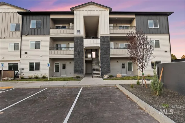 $16,750,000 | 9848 West Sand Hill Drive, Nampa, ID 83687