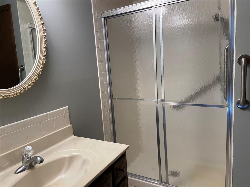 2038 Bechtel Road Indianapolis, IN 46260 - Photo 15 of 26 Gallery Image 15