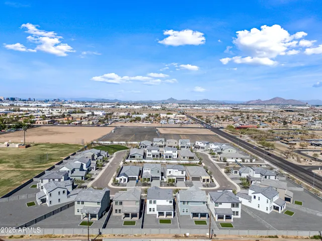 $469,500 | 2335 East Levi Drive, Phoenix, AZ 85040