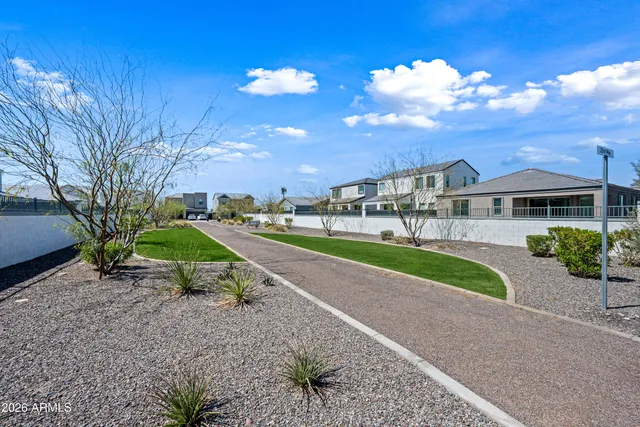 $469,500 | 2335 East Levi Drive, Phoenix, AZ 85040