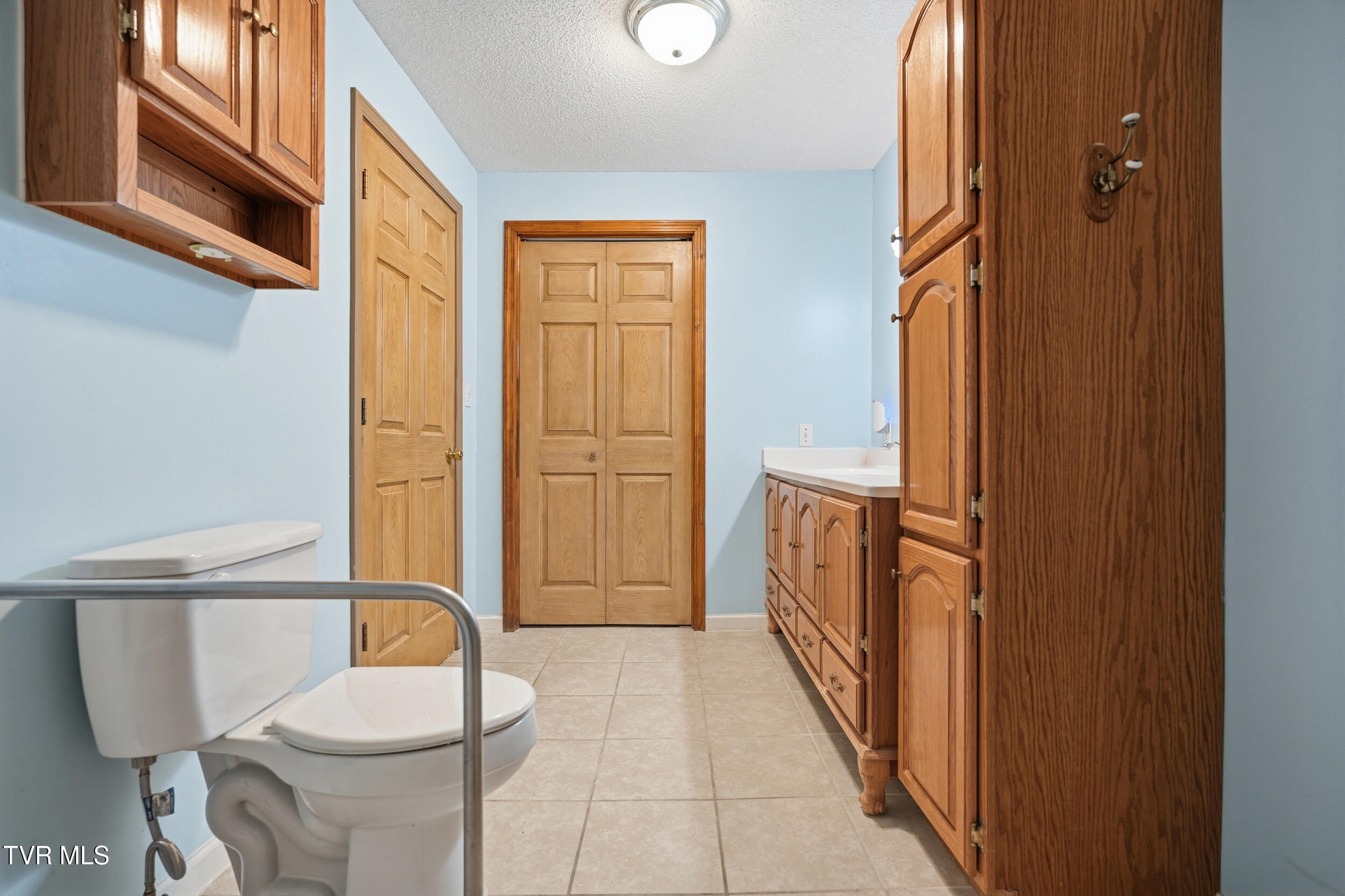 16112 Wyndale Road Abingdon, VA 24210 - Photo 12 of 26 bathroom1