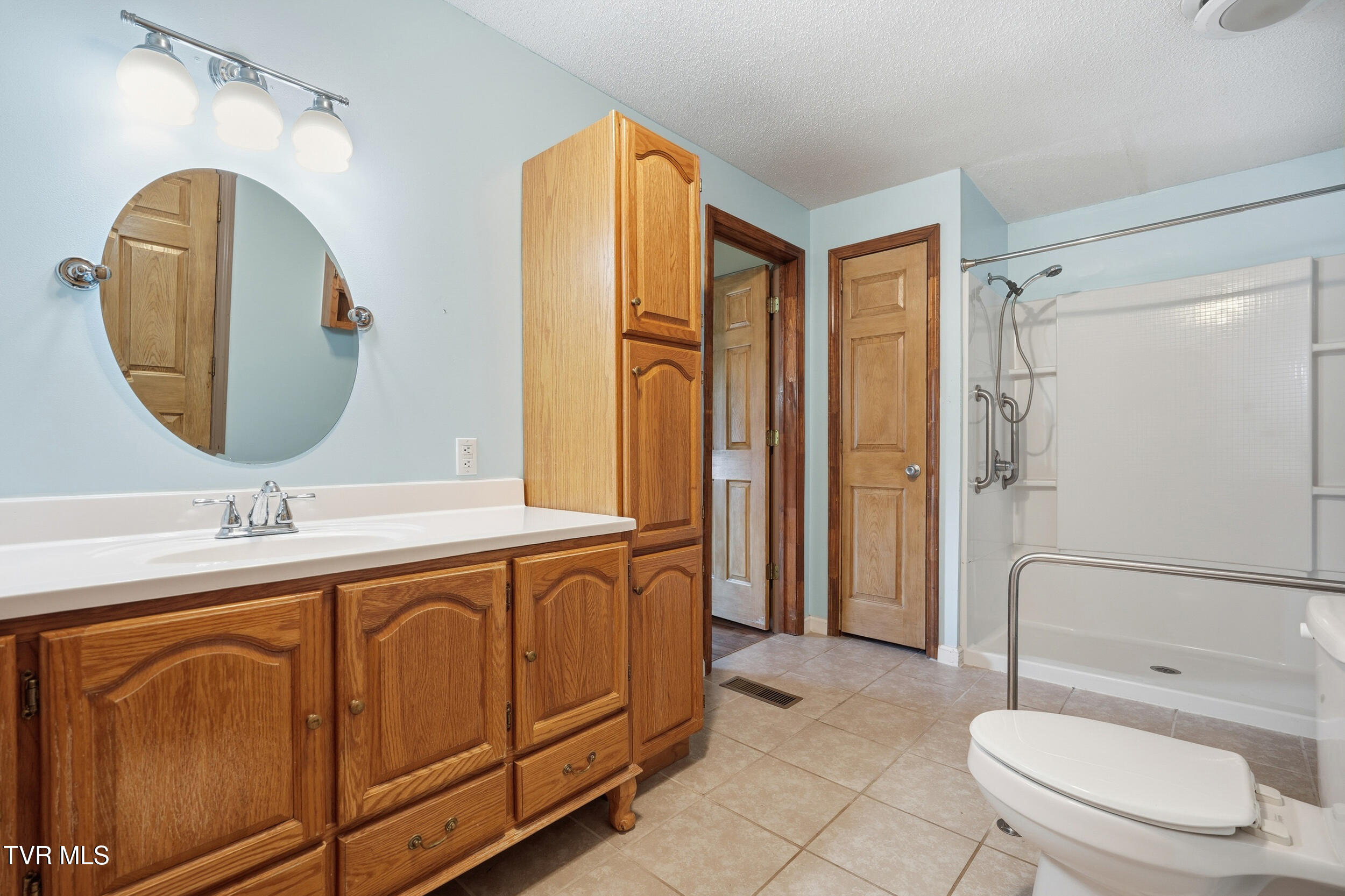 16112 Wyndale Road Abingdon, VA 24210 - Photo 13 of 26 bathroom2