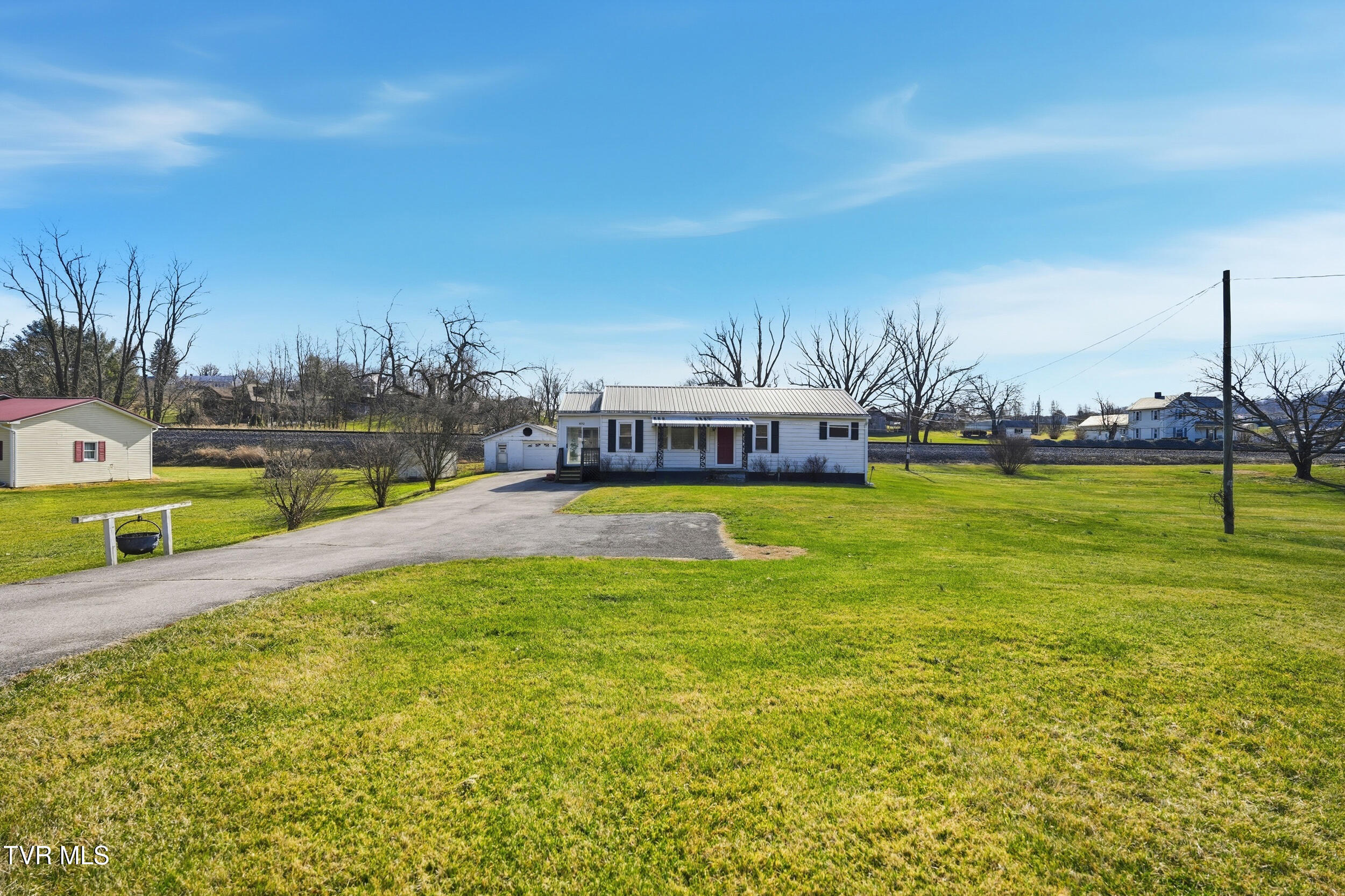 16112 Wyndale Road Abingdon, VA 24210 - Photo 22 of 26 exterior1