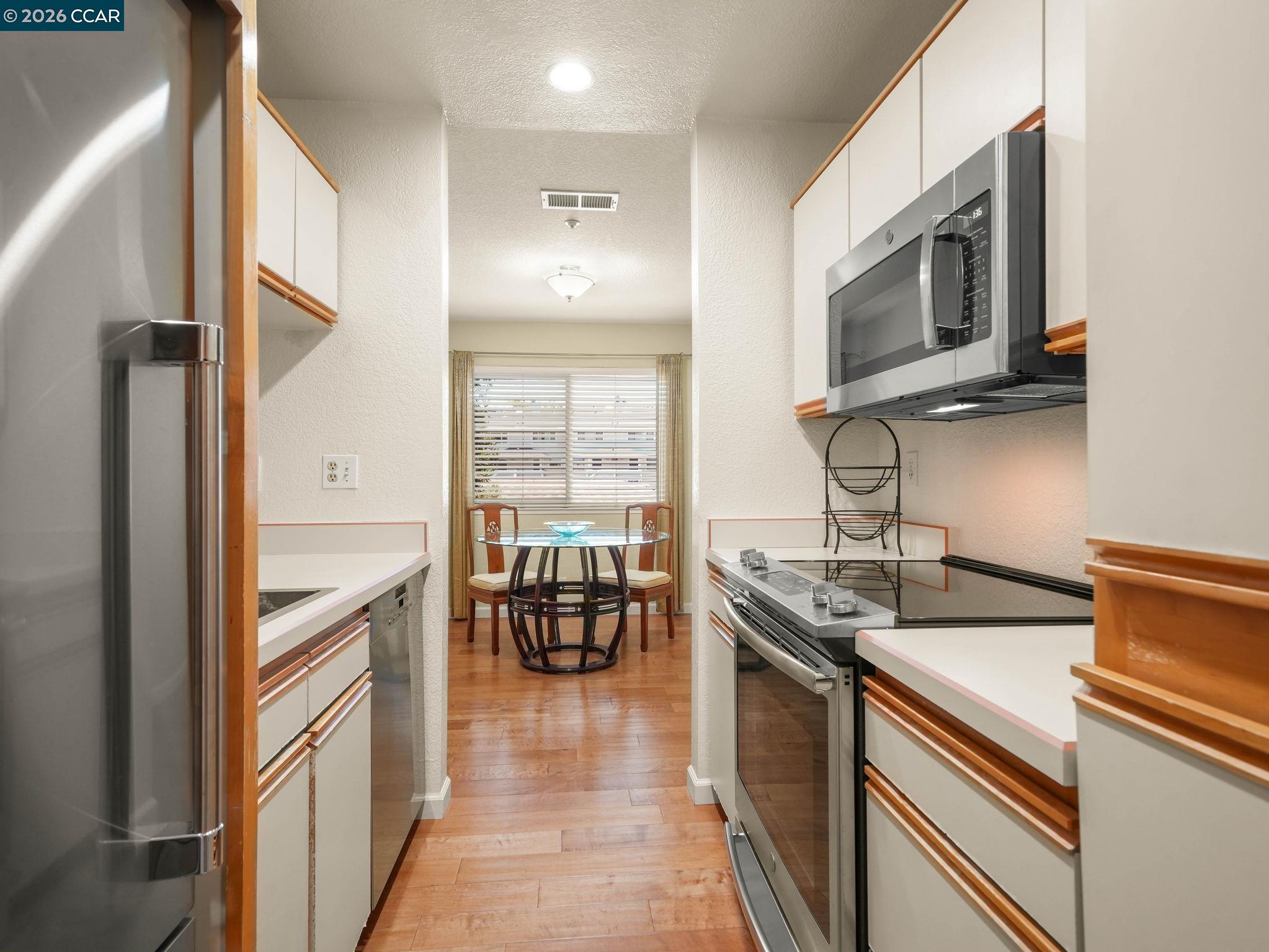 1308 Walden Road, Unit 27 Walnut Creek, CA 94597 - Photo 11 of 28