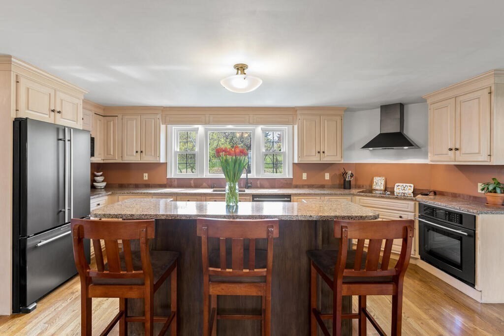 14 Milk Street Lexington, MA 02421 - Photo 13 of 33