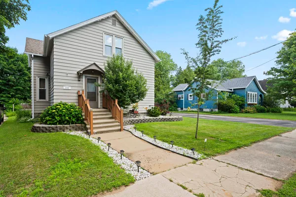 $234,900 | 338 State Street, Marinette, WI 54143
