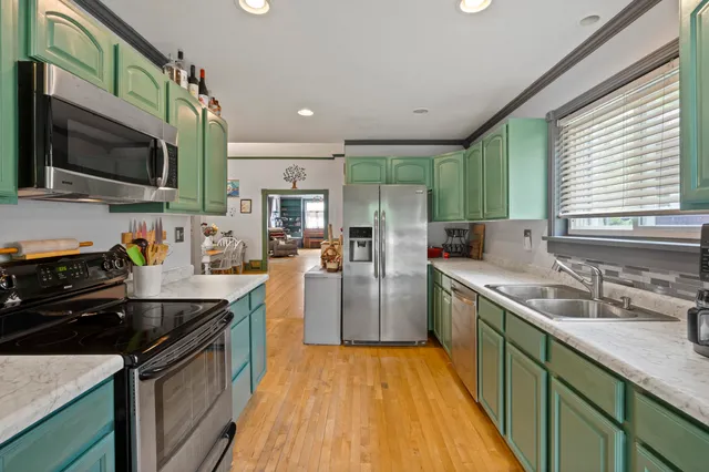 $234,900 | 338 State Street, Marinette, WI 54143