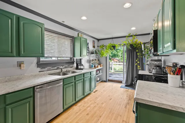 $234,900 | 338 State Street, Marinette, WI 54143