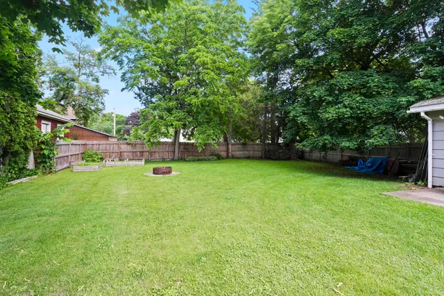 $234,900 | 338 State Street, Marinette, WI 54143