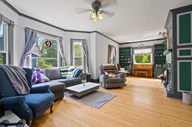 $234,900 | 338 State Street, Marinette, WI 54143