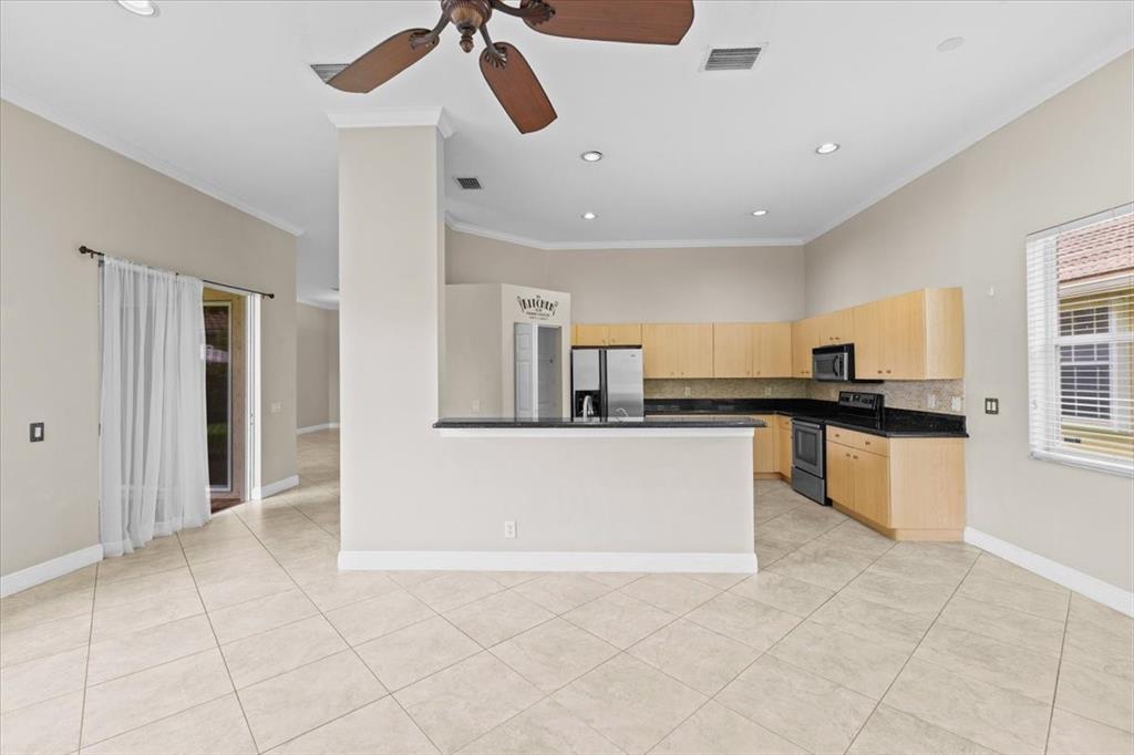 1441 Cardinal Way Weston, FL 33327 - Photo 16 of 96