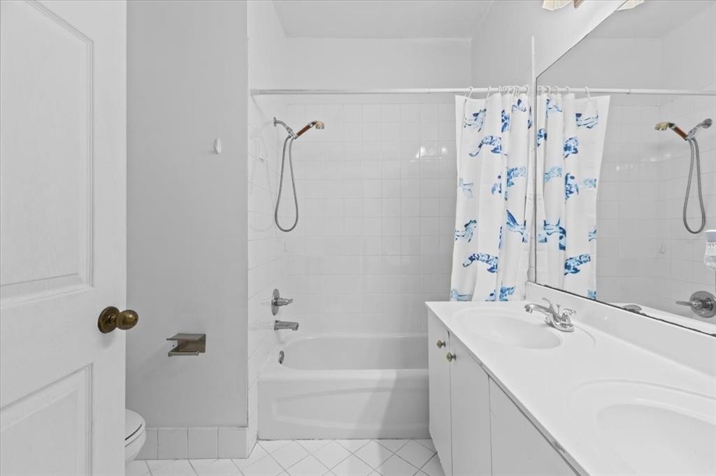 1441 Cardinal Way Weston, FL 33327 - Photo 26 of 96