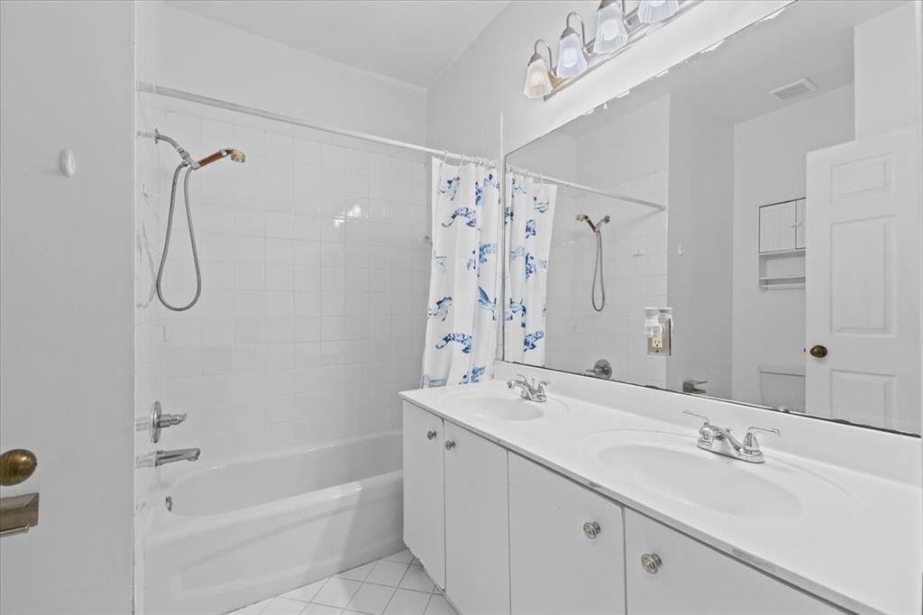 1441 Cardinal Way Weston, FL 33327 - Photo 27 of 96