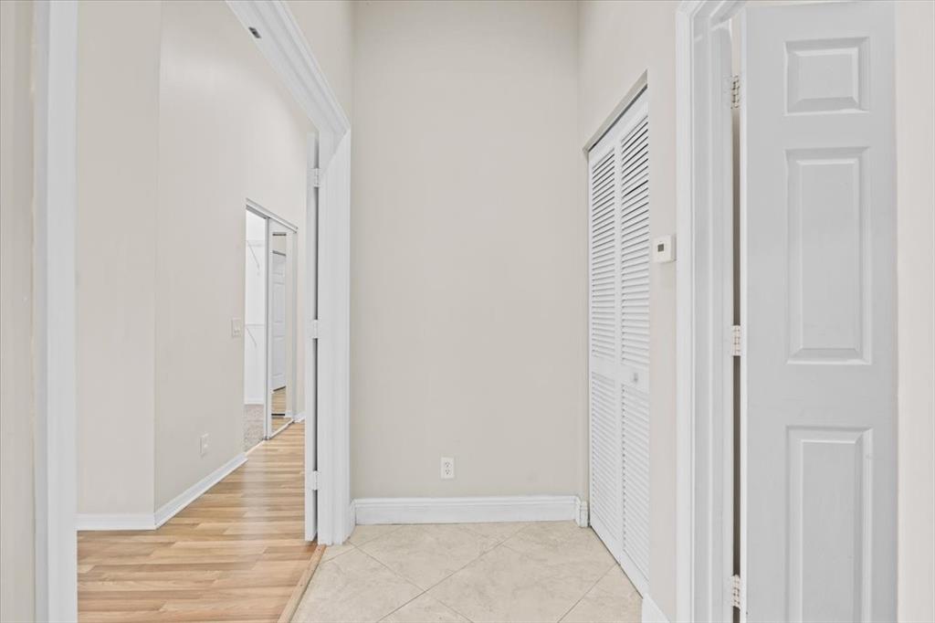 1441 Cardinal Way Weston, FL 33327 - Photo 39 of 96