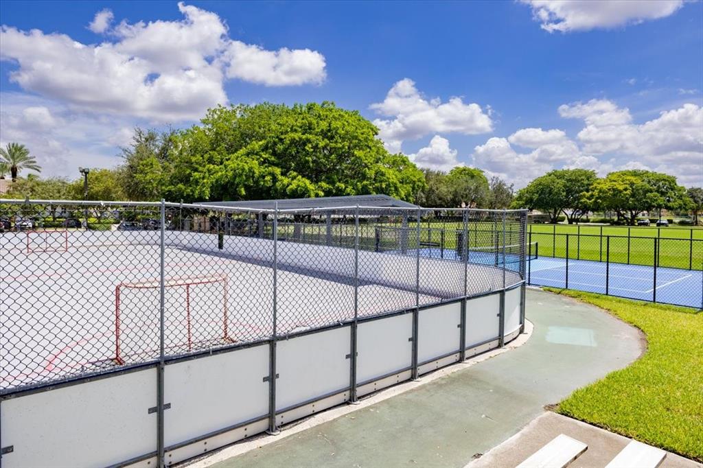 1441 Cardinal Way Weston, FL 33327 - Photo 80 of 96