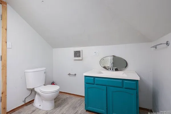 $2,750 | 418 West Rosewood Avenue, San Antonio, TX 78212