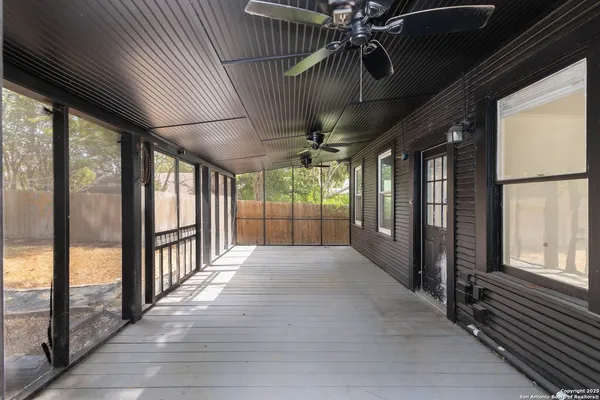 $2,750 | 418 West Rosewood Avenue, San Antonio, TX 78212