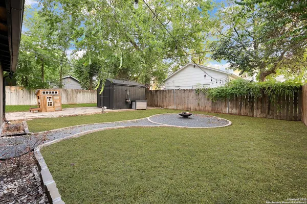 $2,750 | 418 West Rosewood Avenue, San Antonio, TX 78212