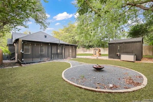 $2,750 | 418 West Rosewood Avenue, San Antonio, TX 78212