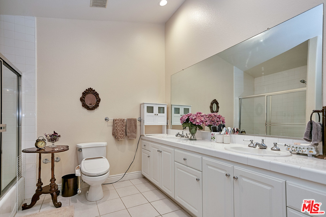 4516 Ramsdell Avenue, Unit 129 La Crescenta, CA 91214 - Photo 10 of 42