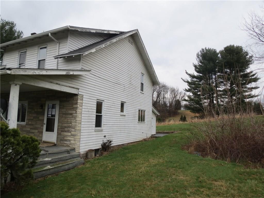 303 Laureldale Road Perryopolis, PA 15473 - Photo 4 of 11