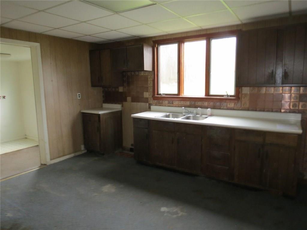 303 Laureldale Road Perryopolis, PA 15473 - Photo 7 of 11