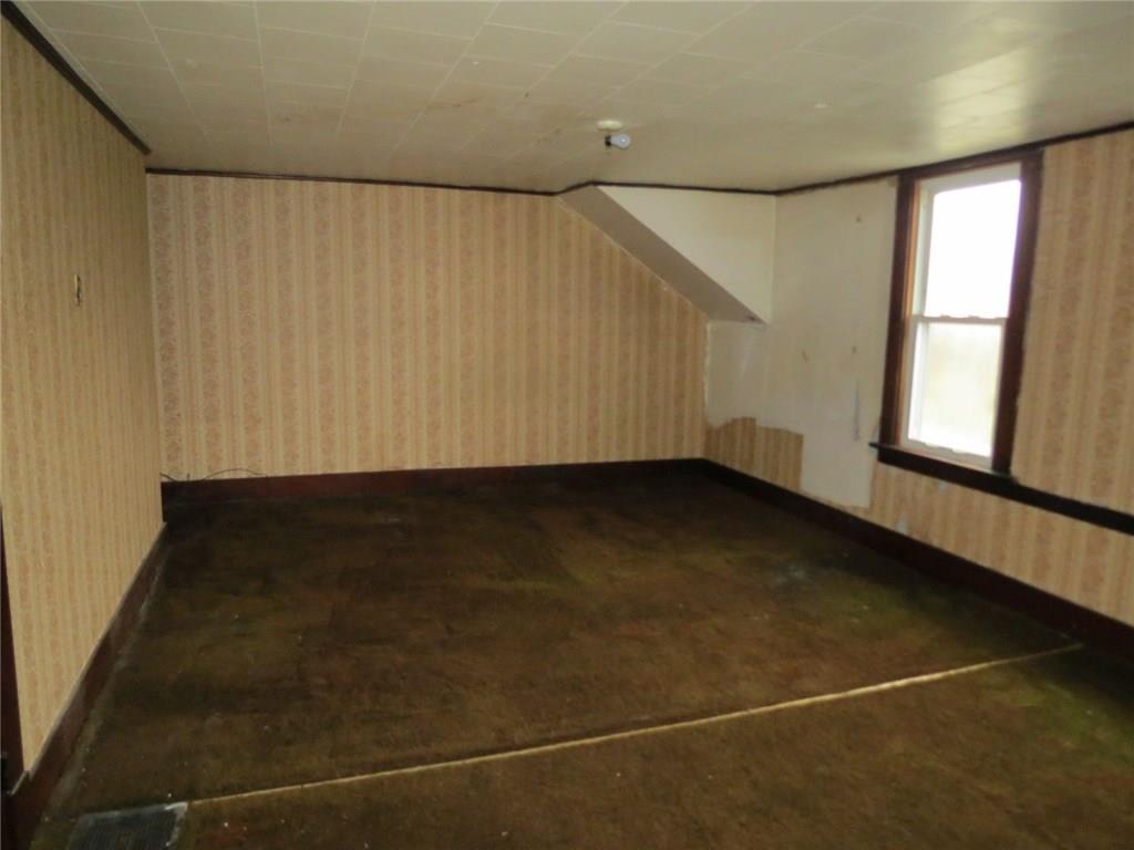 303 Laureldale Road Perryopolis, PA 15473 - Photo 8 of 11