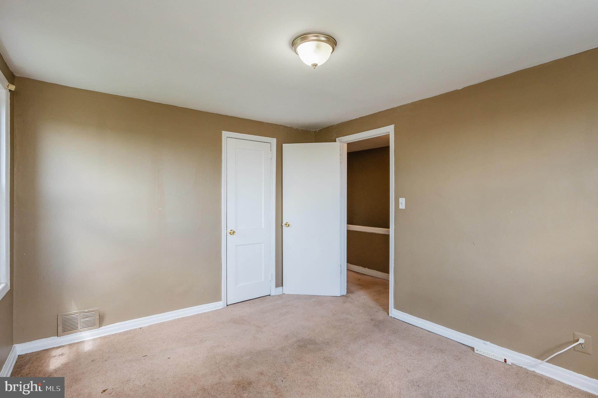7533 Berkshire Road Baltimore, MD 21224 - Photo 14 of 35