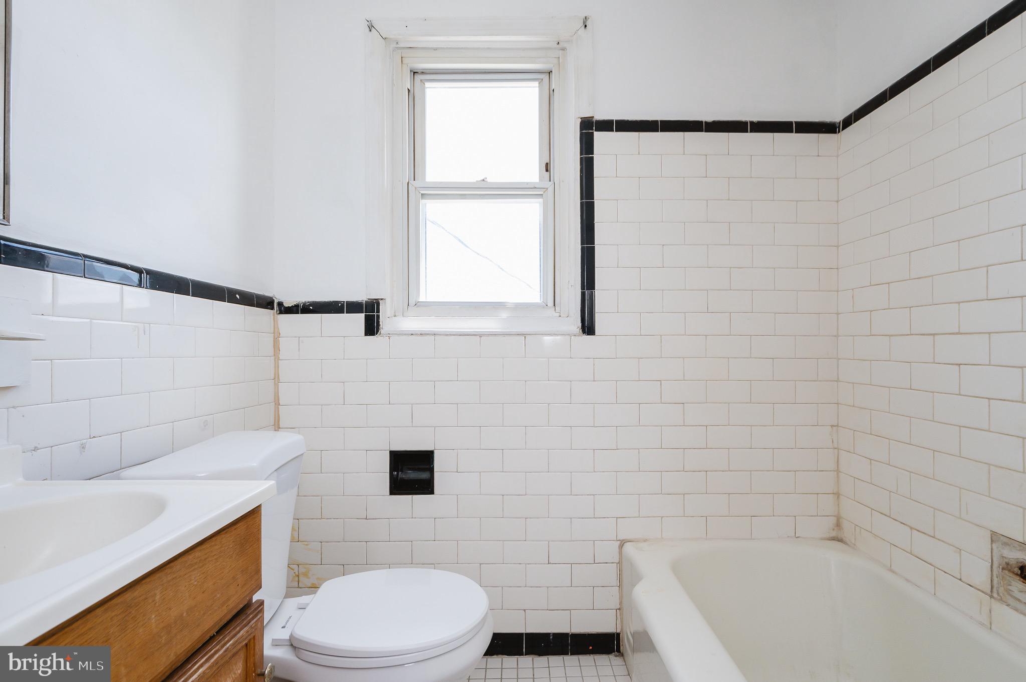 7533 Berkshire Road Baltimore, MD 21224 - Photo 16 of 35