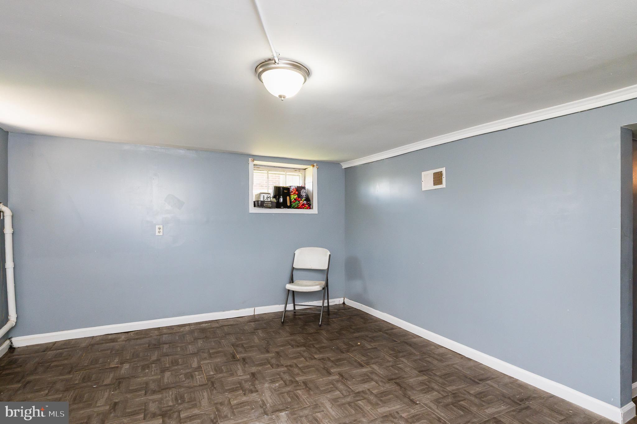 7533 Berkshire Road Baltimore, MD 21224 - Photo 28 of 35