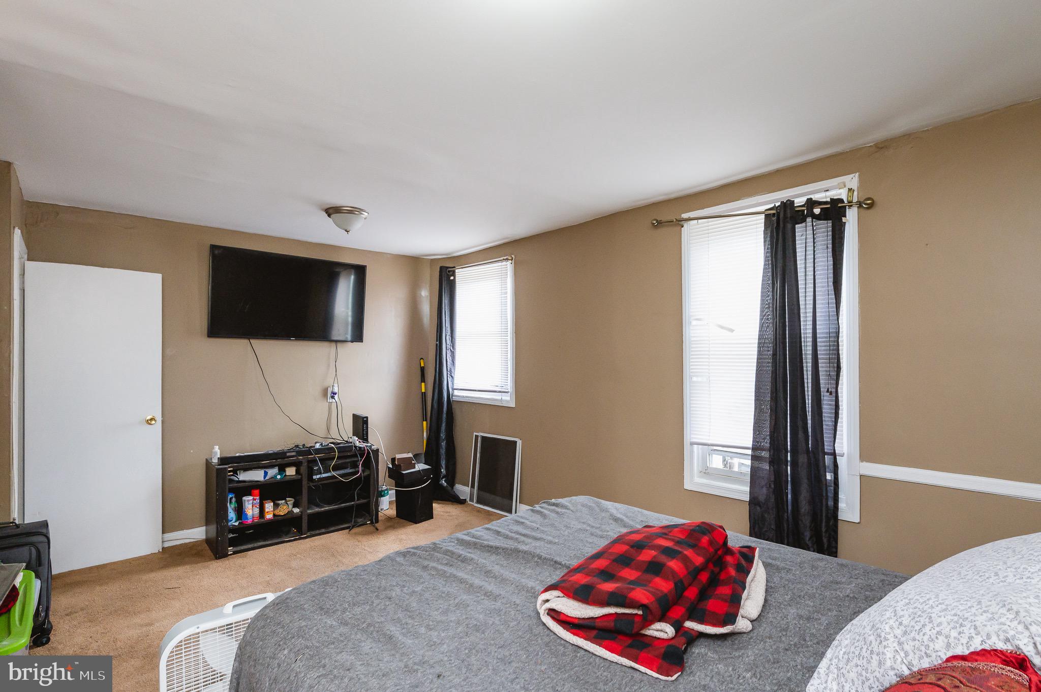 7533 Berkshire Road Baltimore, MD 21224 - Photo 8 of 35