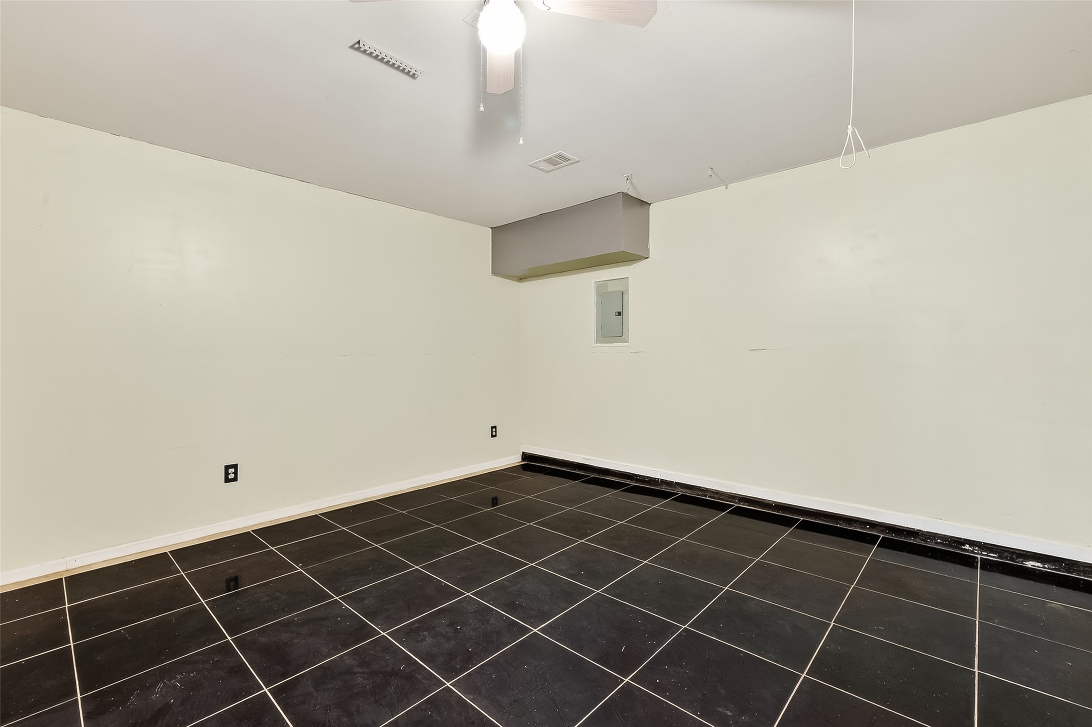 19322 Dawn Canyon Road Houston, TX 77084 - Photo 26 of 33 an empty room with wooden floor