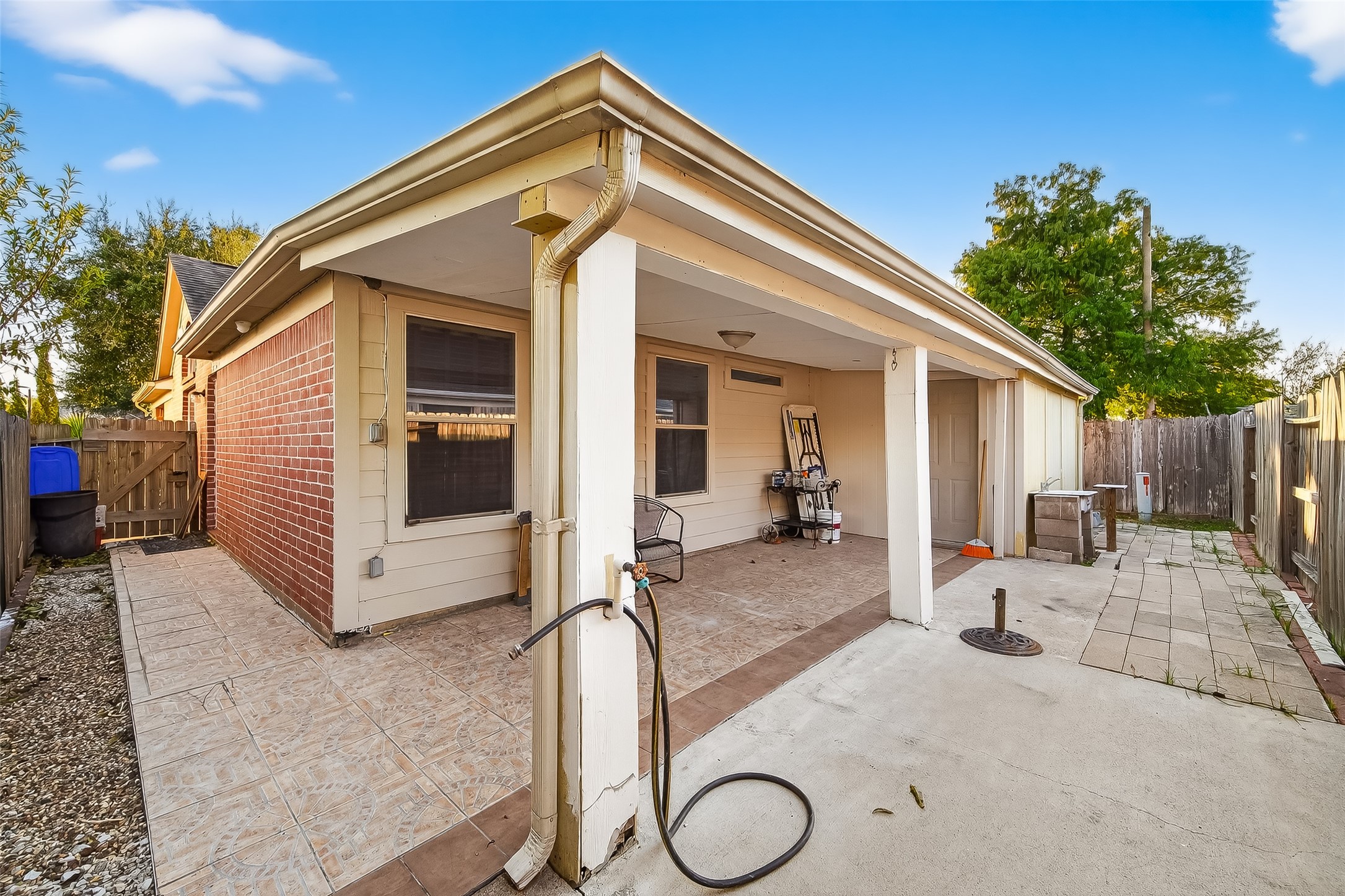 19322 Dawn Canyon Road Houston, TX 77084 - Photo 33 of 33 a view of a house with backyard and sitting area