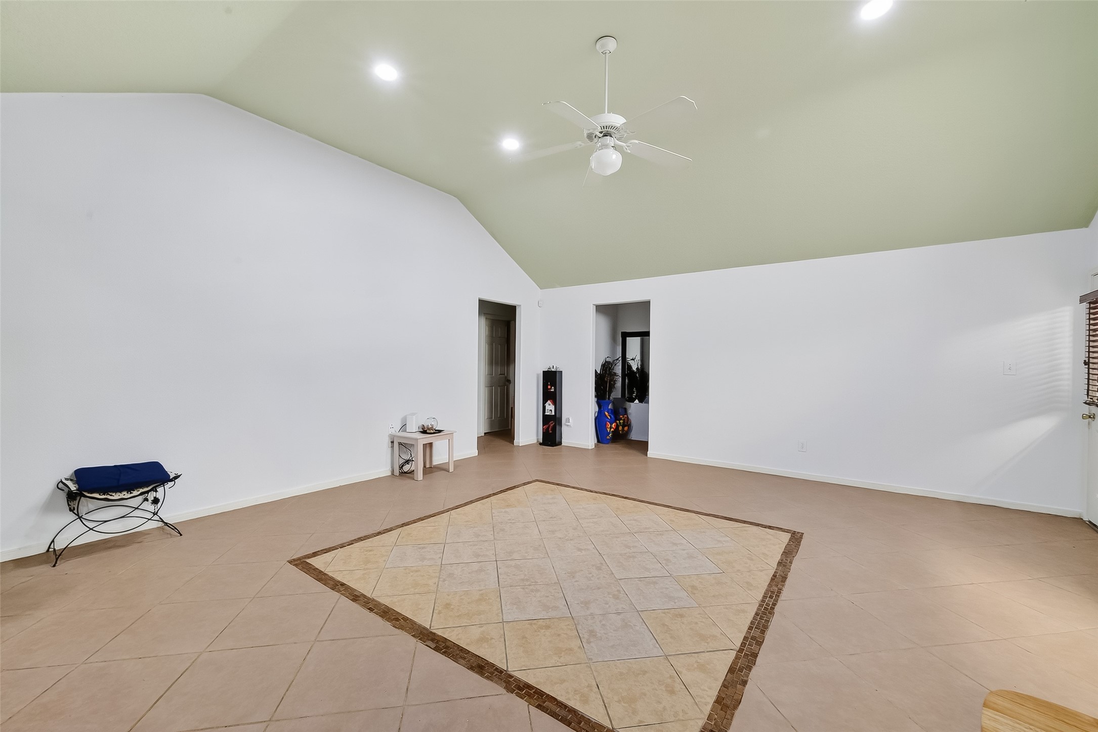 19322 Dawn Canyon Road Houston, TX 77084 - Photo 5 of 33 a view of a room with gym equipment