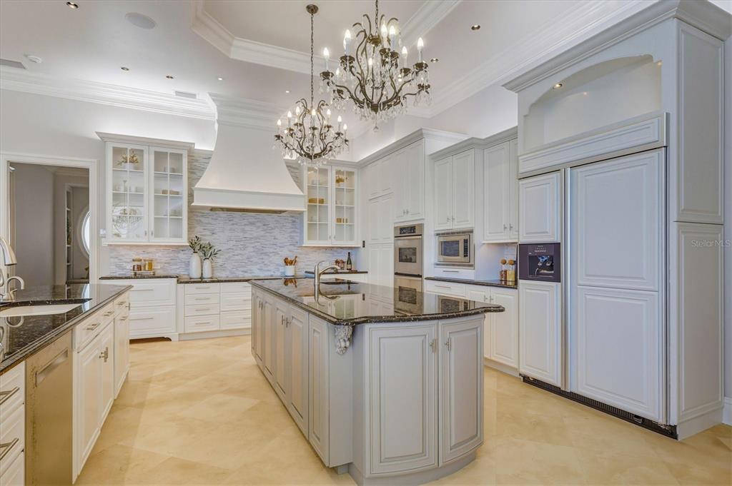 7028 Portmarnock Place Lakewood Ranch, FL 34202 - Photo 18 of 100