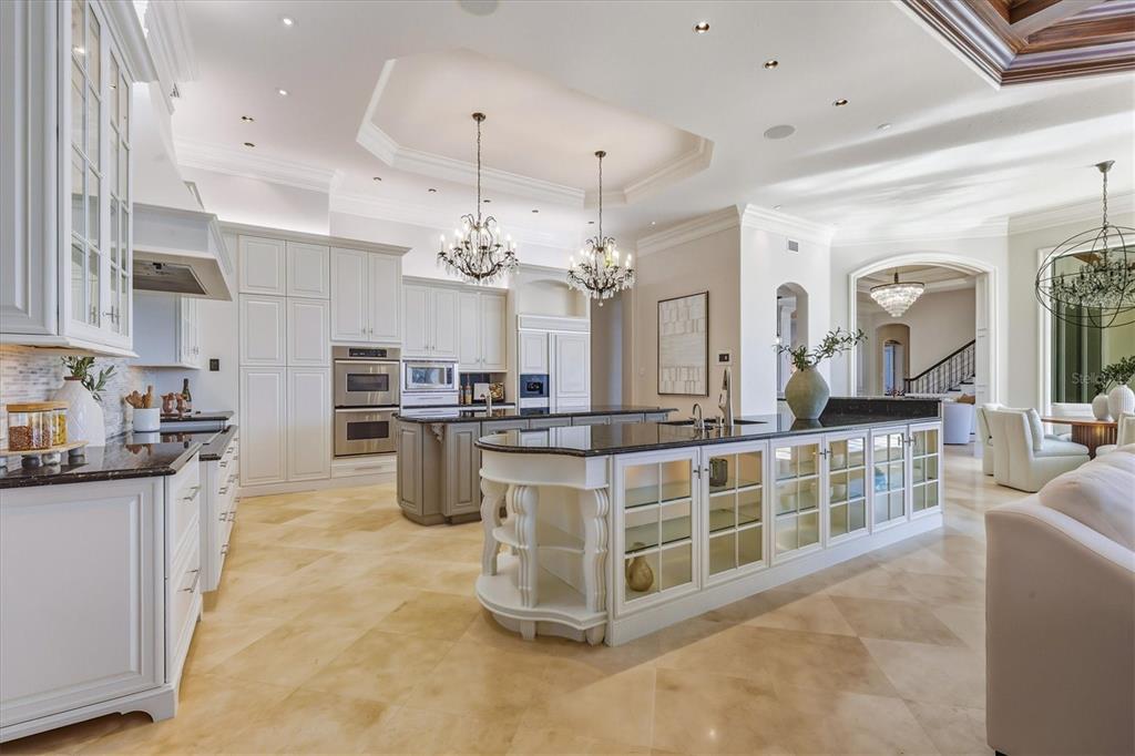 7028 Portmarnock Place Lakewood Ranch, FL 34202 - Photo 20 of 100