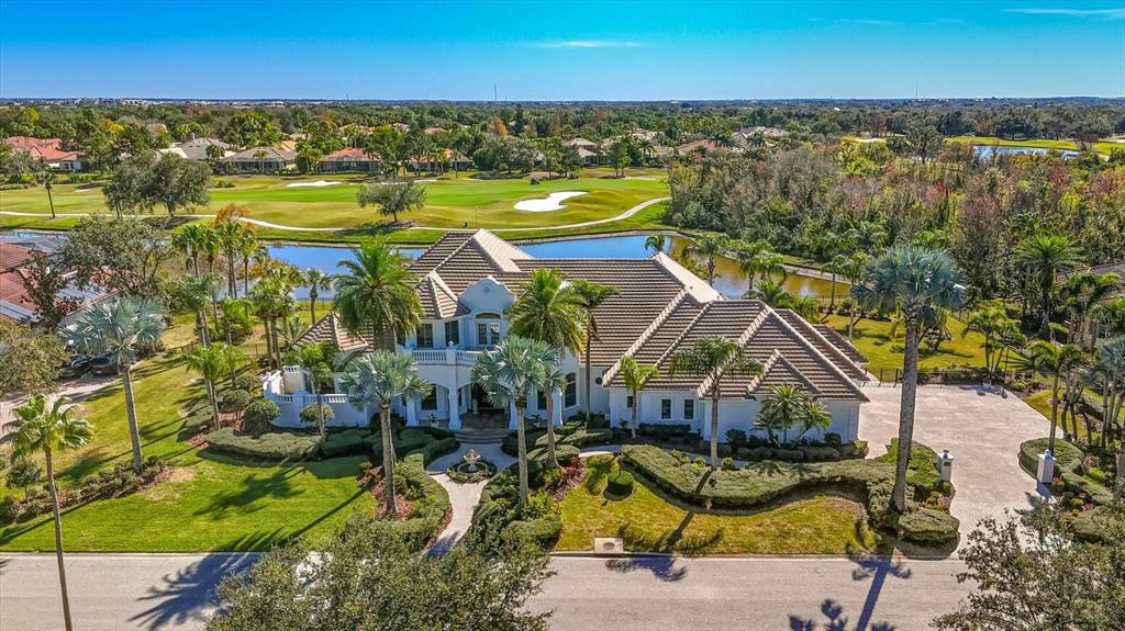 7028 Portmarnock Place Lakewood Ranch, FL 34202 - Photo 2 of 100