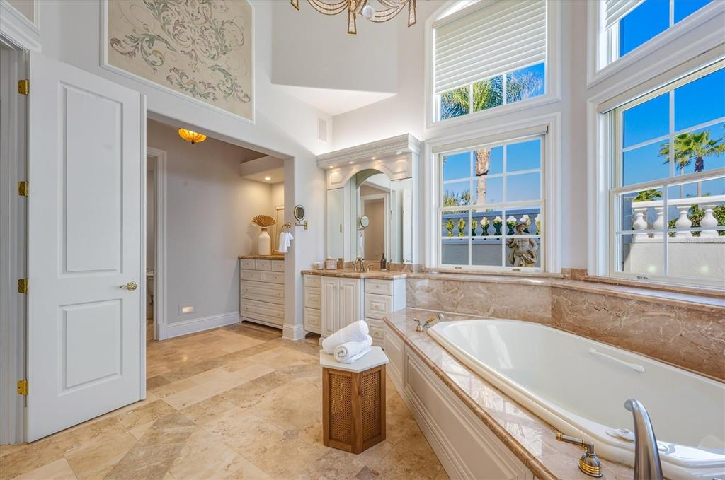 7028 Portmarnock Place Lakewood Ranch, FL 34202 - Photo 32 of 100