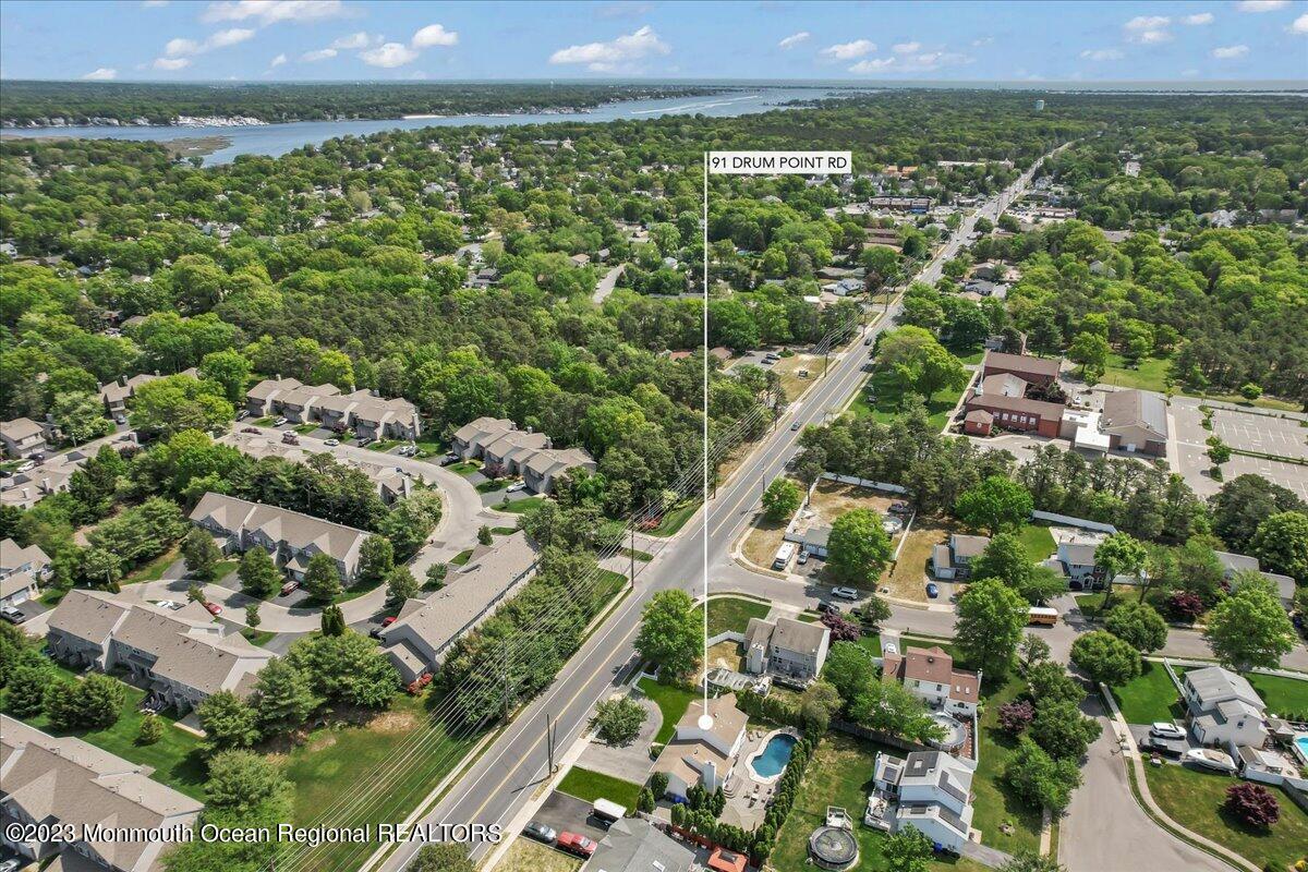 91 Drum Point Road Brick, NJ 08723 - Photo 2 of 35 34-SMV_91DrumPointRd-33_Outlined