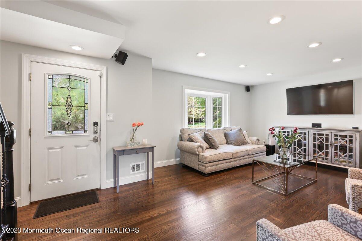 91 Drum Point Road Brick, NJ 08723 - Photo 9 of 35 06-SMV_91DrumPointRd-06