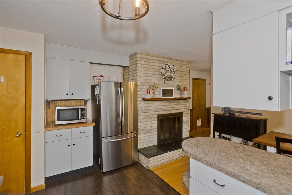 40 Strong Road Southampton, MA 01073 - Photo 8 of 30